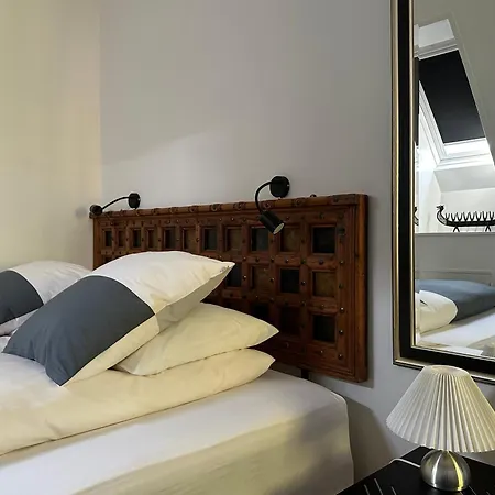 The Old Chestnut Tree 3*